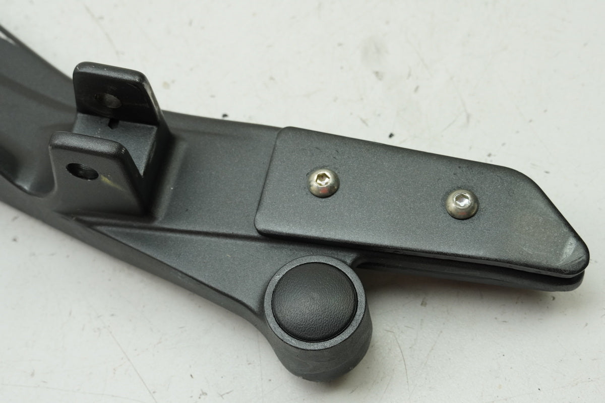 HONDA CBF 1000 FA SC64 Fußrastenplatte links Halter Fußraste 50750-MET-642ZC