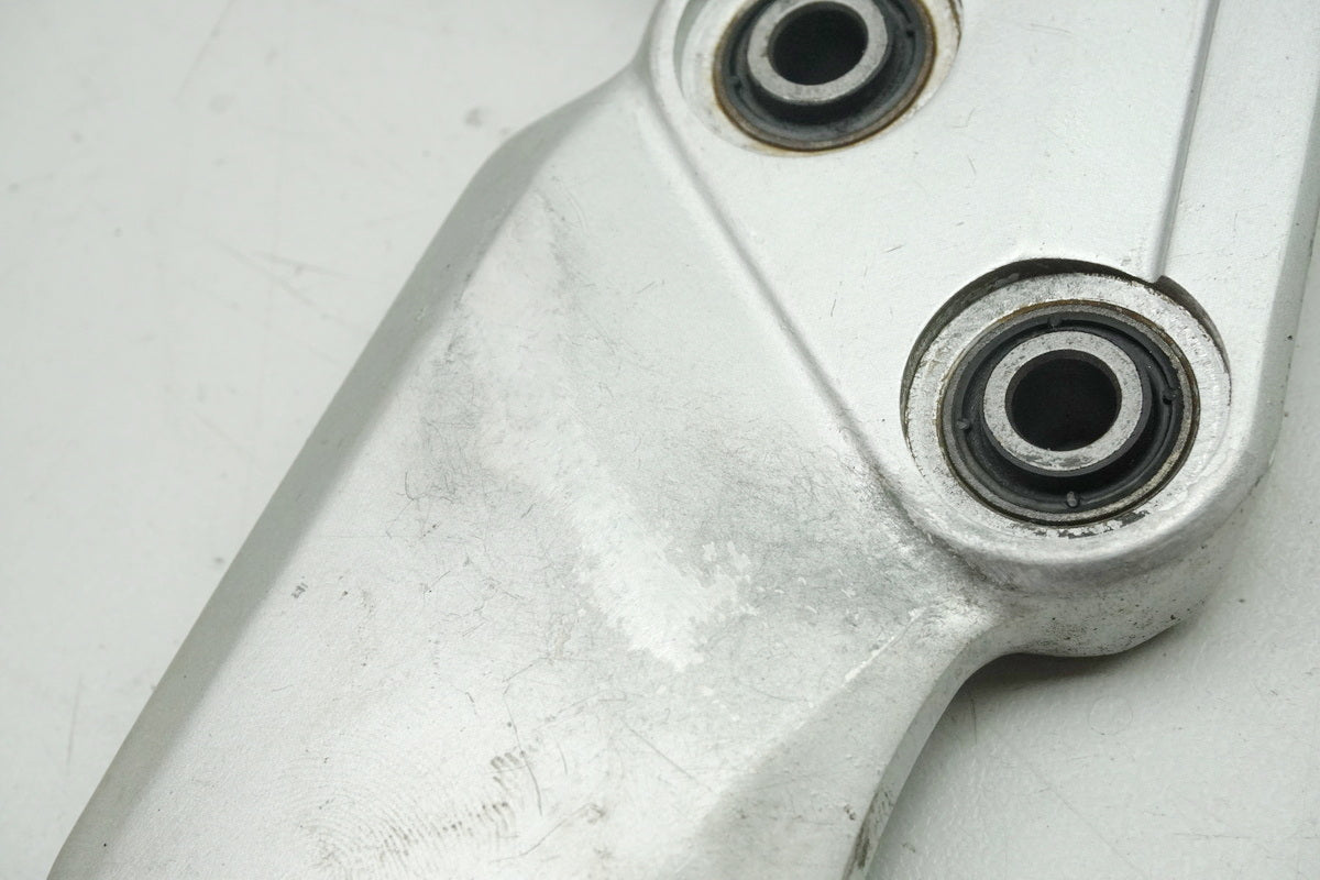 Suzuki GSX 1400 WVBN Footrest Plate Rider Left Footrest Holder Carrier