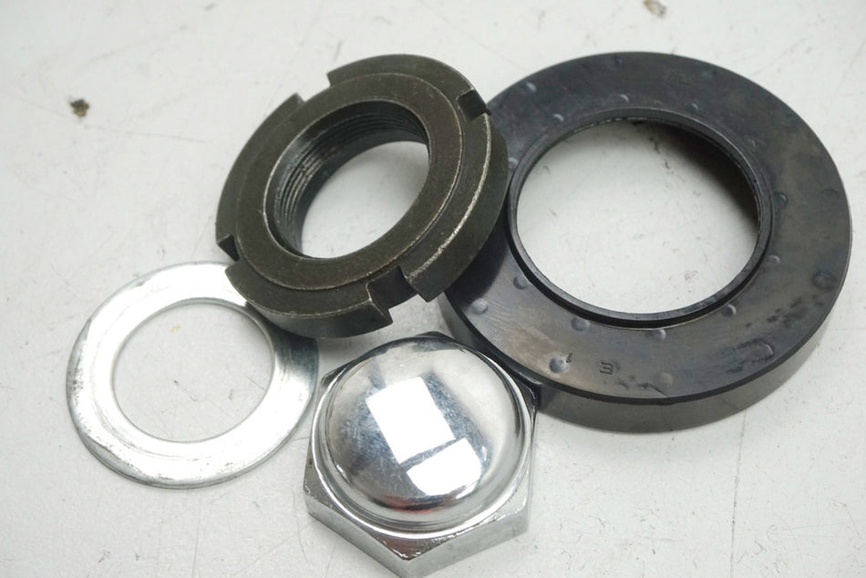 Suzuki GSX 1400 WVBN Tuerca de seguridad para tija/horquilla