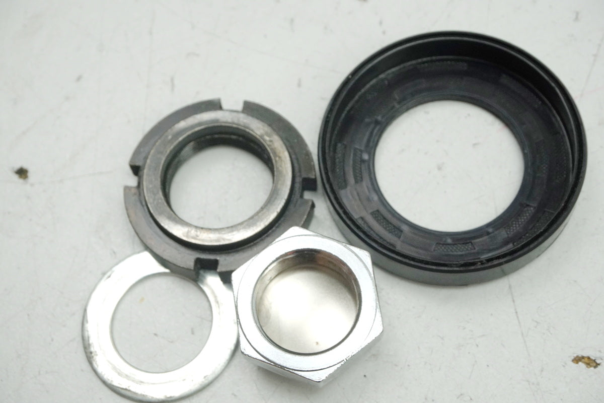 Suzuki GSX 1400 WVBN Tuerca de seguridad para tija/horquilla