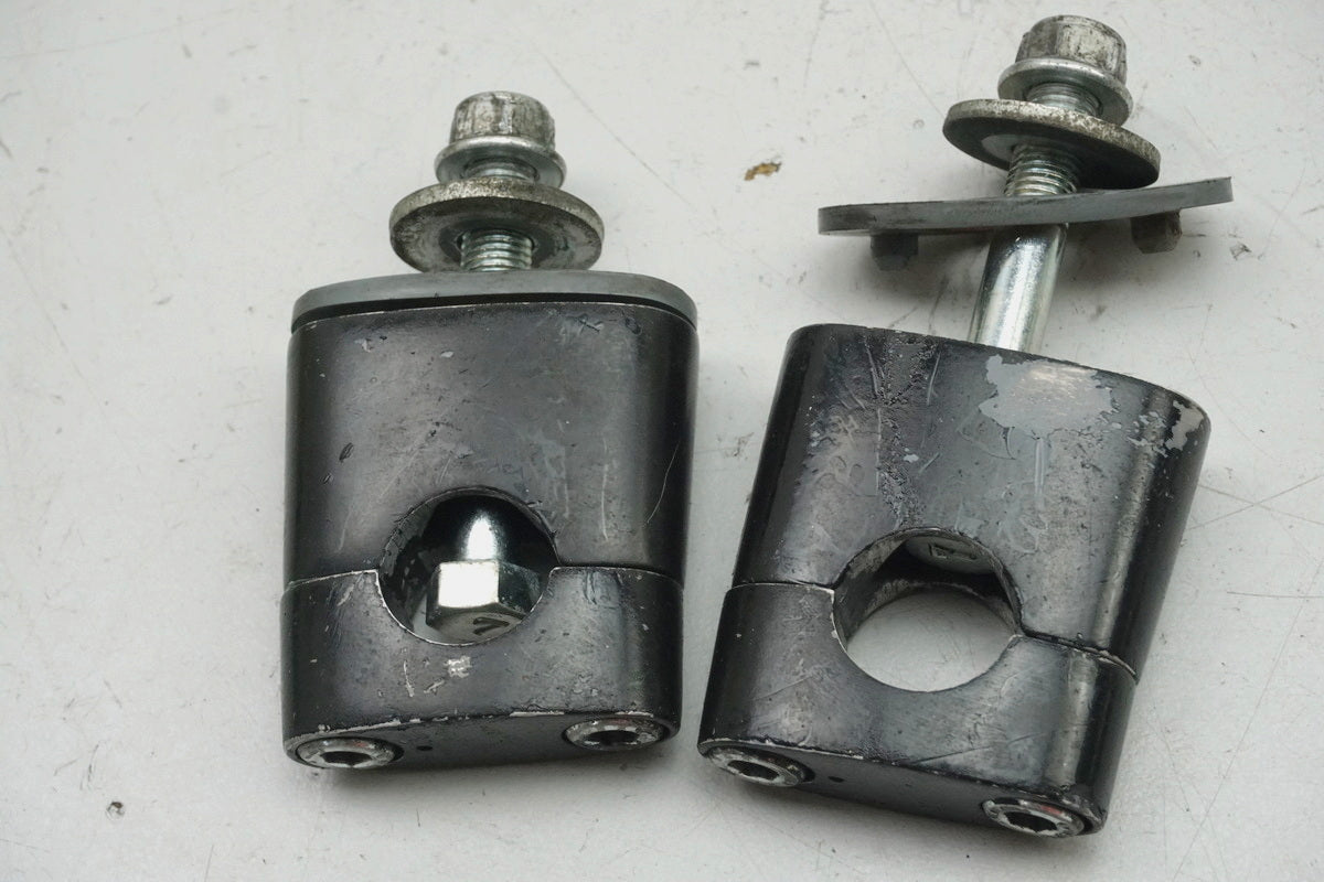 Suzuki GSX 1400 WVBN Abrazadera de manillar Elevador Soporte de manillar