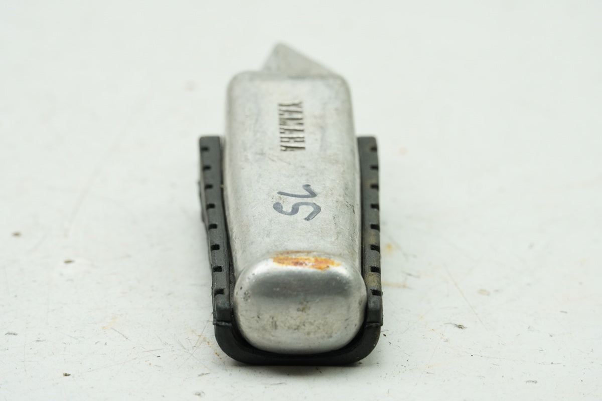 YAMAHA XV 750 4PW VIRAGO Fußraste Sozius links hinten Footrest