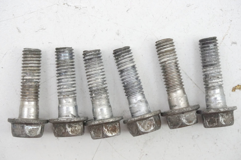 Suzuki GSX 1400 WVBN Schrauben Bremssattel vorn & hinten