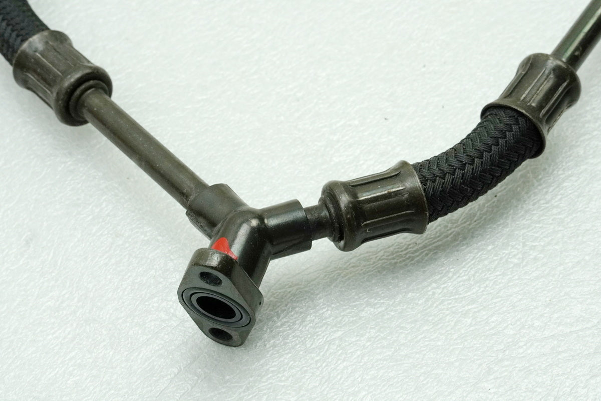 SUZUKI GSF 600 BANDIT GN77A B Oil Line Engine Oil Hose to Valve Cover