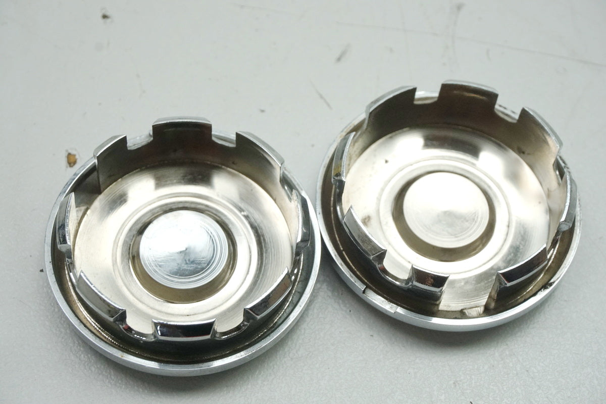Suzuki GSX 1400 WVBN Tapa del eje del basculante, cubierta del basculante, tapa del chasis, embellecedor