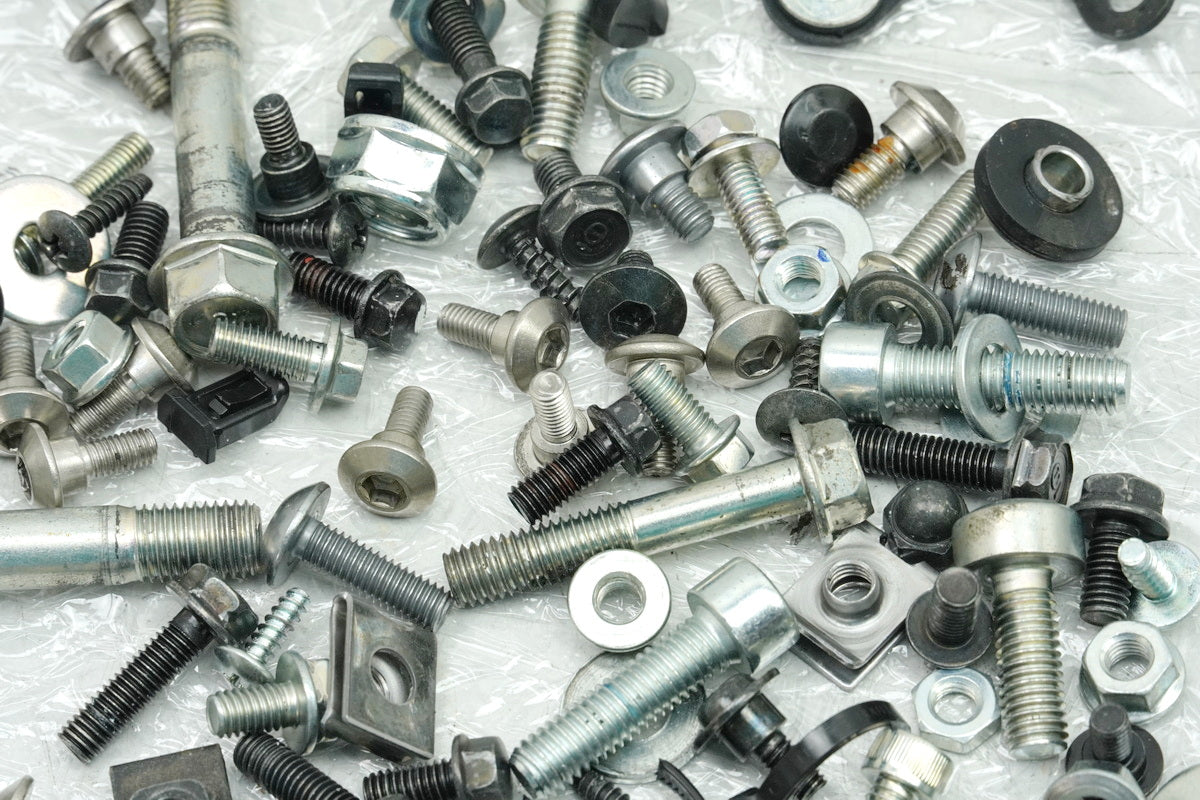 HONDA CB 125 R JC91 Screws Small Parts Nuts Hose for Frame Fairing