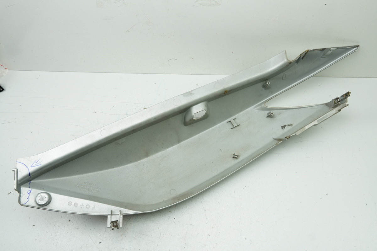 KYMCO XCiting 500 i RFBT70040 Heckverkleidung rechts Abdeckung Seitenteil Cover