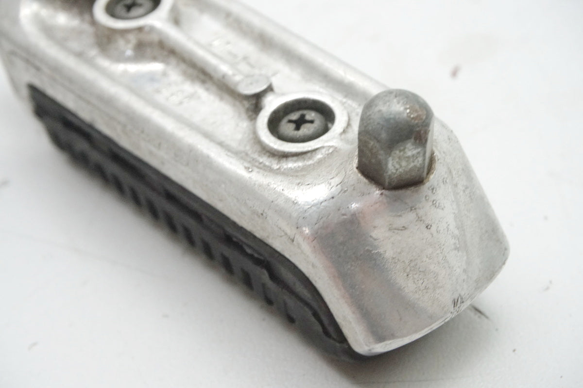 Suzuki GSX 1400 WVBN Fußraste Fahrer links Footrest