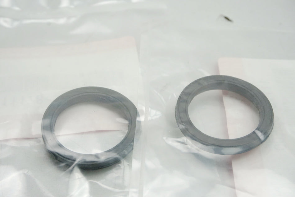 Suzuki Valve Cover Gasket small Set 2 pieces original 11178-33E00 GSR GSX - NEW