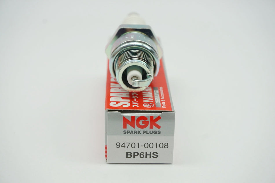 Zündkerze Yamaha NGK - BP6HS für Yamaha Hyosung Suzuki Peugeot - NEU