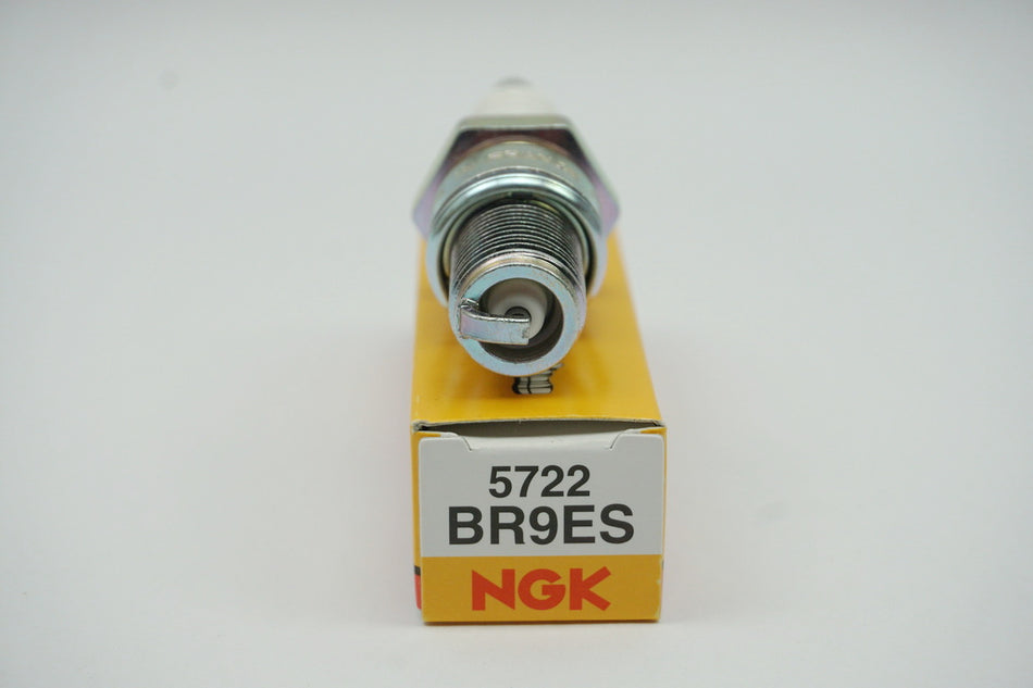 Zündkerze NGK - BR9ES für Aprilia Honda Suzuki Yamaha - NEU