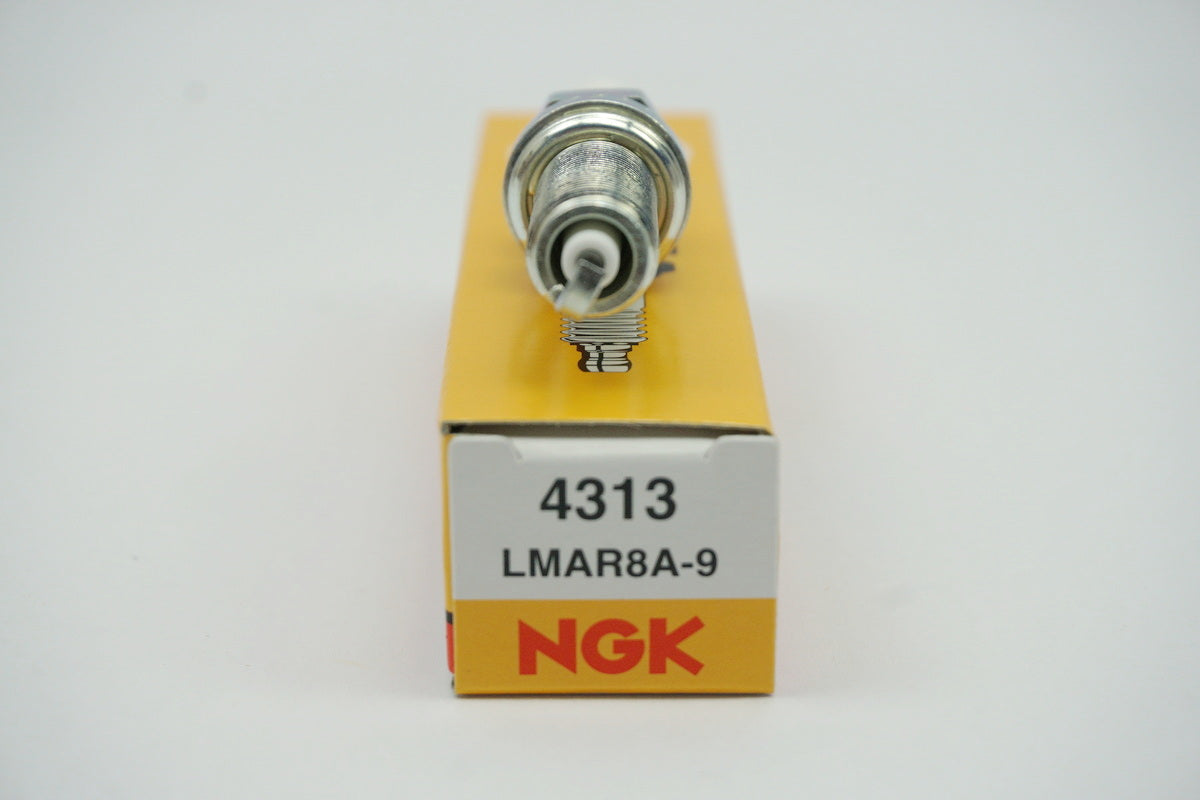 Bujía NGK - LMAR8A-9 para Yamaha Honda Suzuki Triumph - NUEVO