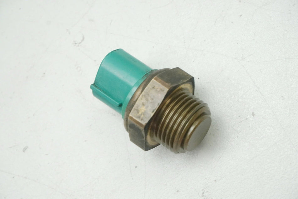 Suzuki GSX 1400 WVBN Thermoschalter für Ölkühler
