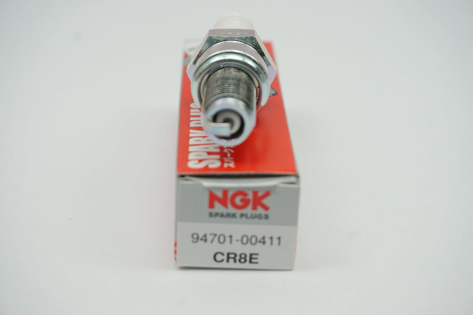 Bujía Yamaha NGK CR8E para Yamaha Aprilia Hyosung Kawasaki Honda - NUEVA