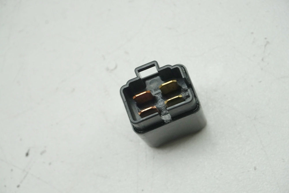 Suzuki GSX 1400 WVBN Relay Headlight Relay