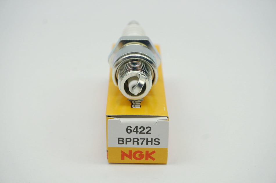 Bujía NGK - BPR7HS para Aprilia Ducati Hyosung Sachs Suzuki TGB Yamaha - NUEVO