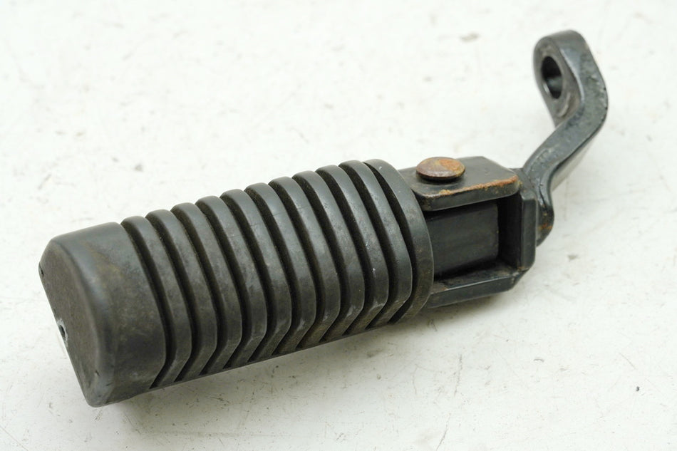 HONDA CB 450 N PC14 Footrest Rider Left Holder Footrest Carrier