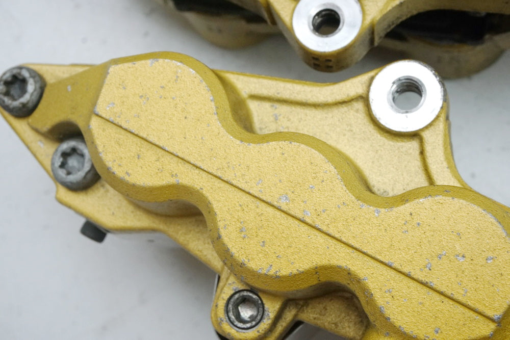 Suzuki GSX 1400 WVBN Bremssattel vorn Paar 6 Kolben gold Brake Caliper