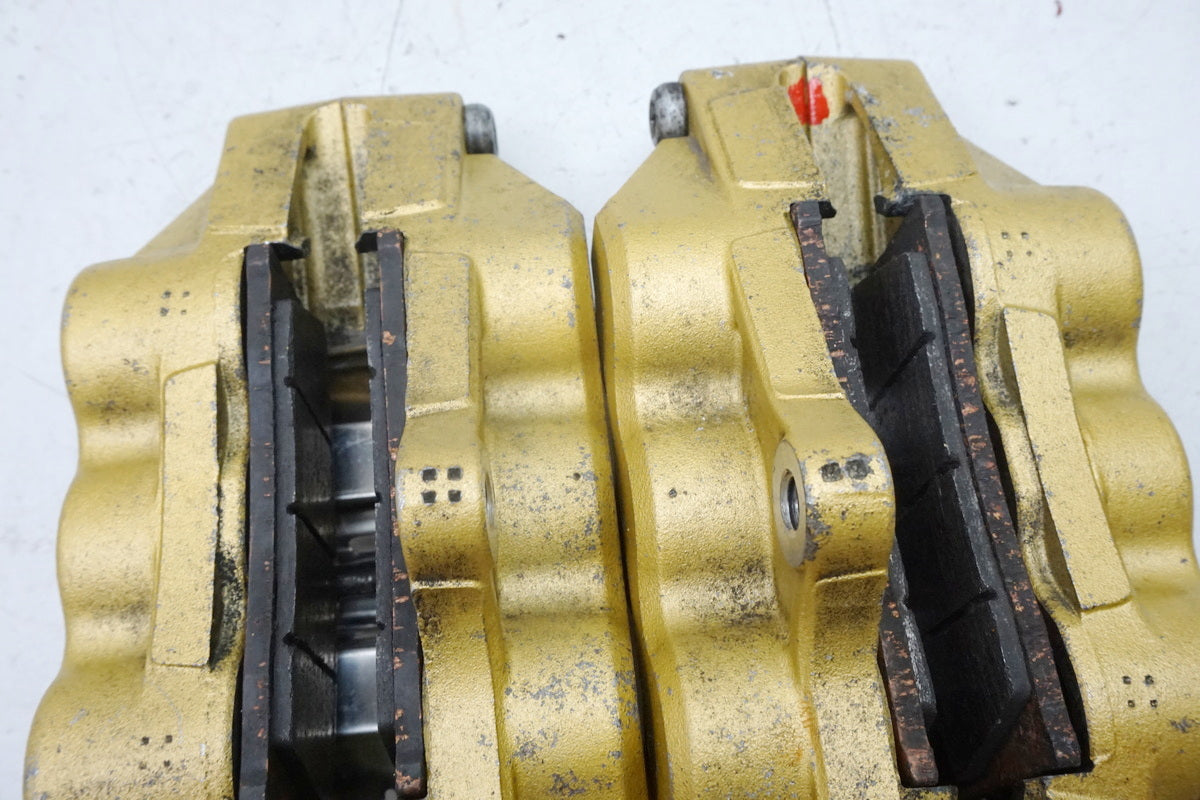 Suzuki GSX 1400 WVBN Bremssattel vorn Paar 6 Kolben gold Brake Caliper