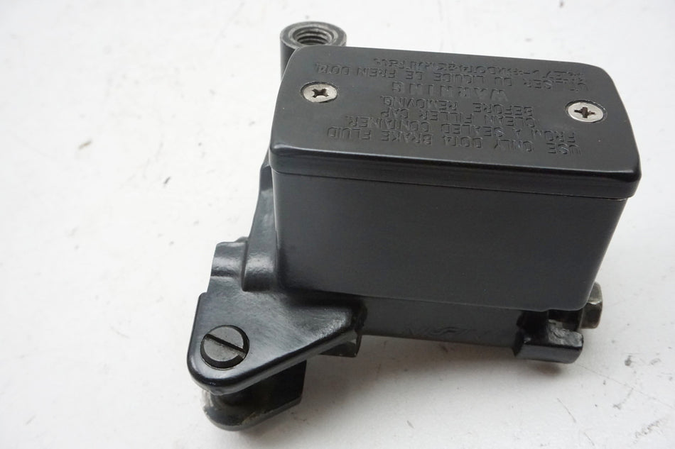 Suzuki GSX 1400 WVBN Cilindro de freno delantero Bomba de freno Cilindro maestro de freno