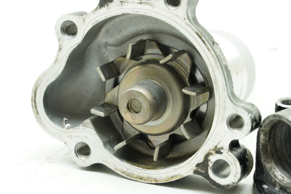 KAWASAKI NINJA 250 R EX250K Tapa de bomba de agua del motor (para motor)