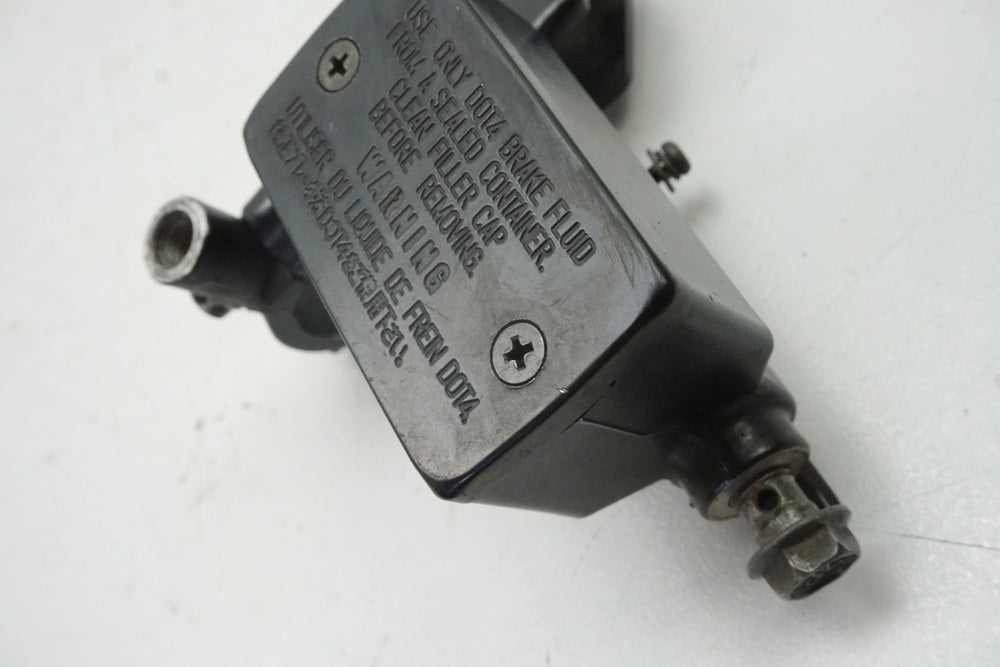 Suzuki GSX 1400 WVBN Kupplungszylinder Druckgeber Kupplungspumpe