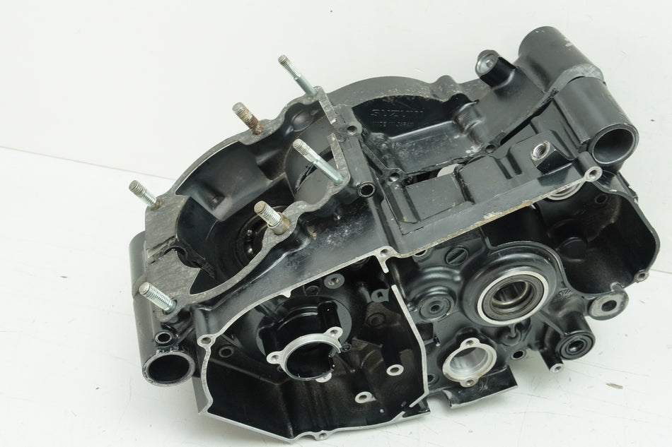 SUZUKI RG 125 NF12B GAMMA Engine Casing Crankcase (for engine)