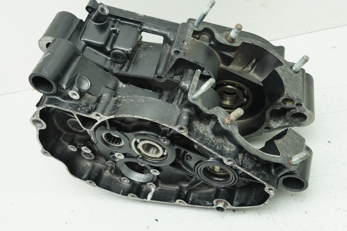 SUZUKI RG 125 NF12B GAMMA Motorgehäuse Motorblock Kurbelgehäuse (für Motor)