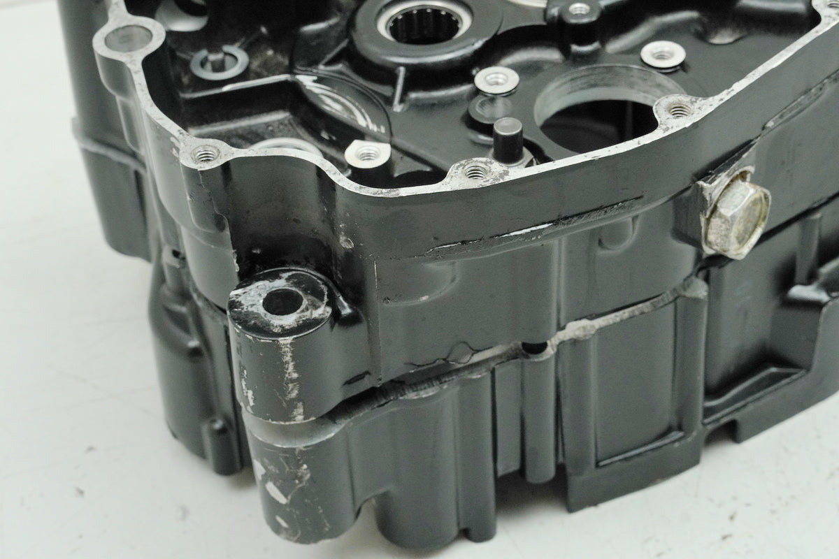 SUZUKI RG 125 NF12B GAMMA Motorgehäuse Motorblock Kurbelgehäuse (für Motor)