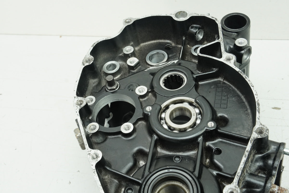 SUZUKI RG 125 NF12B GAMMA Motorgehäuse Motorblock Kurbelgehäuse (für Motor)