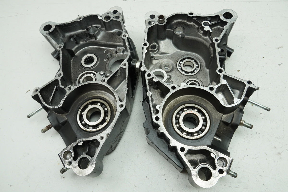 SUZUKI RG 125 NF12B GAMMA Motorgehäuse Motorblock Kurbelgehäuse (für Motor)