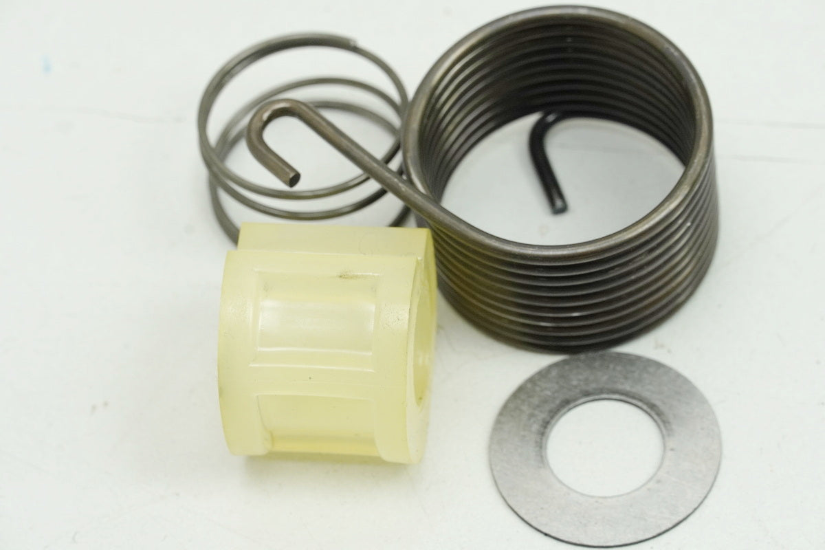 SUZUKI RG 125 NF12B GAMMA Kick Starter Shaft Gear Spring Drive Kick Starter (Engine)