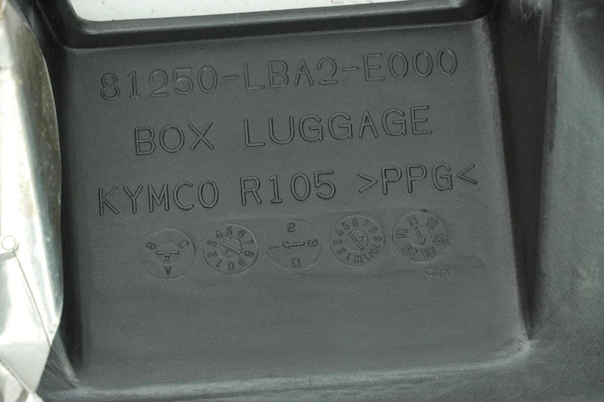 KYMCO XCiting 500 i RFBT70040 Compartimento para casco, guantera, guardabarros, carenado