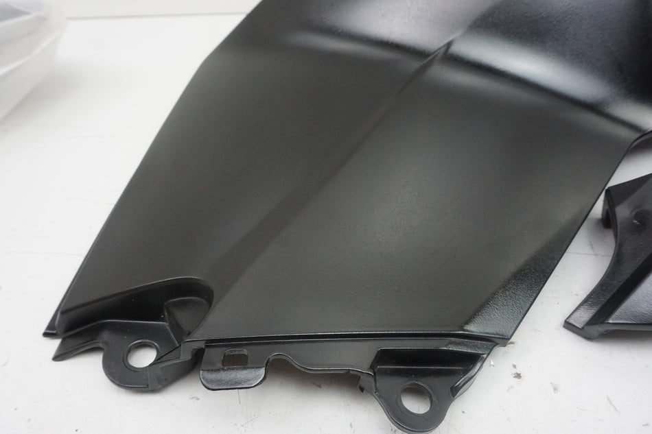 KTM DUKE 125 A3 Verkleidung Tank links & rechts Tankcover Abdeckung Seitendeckel
