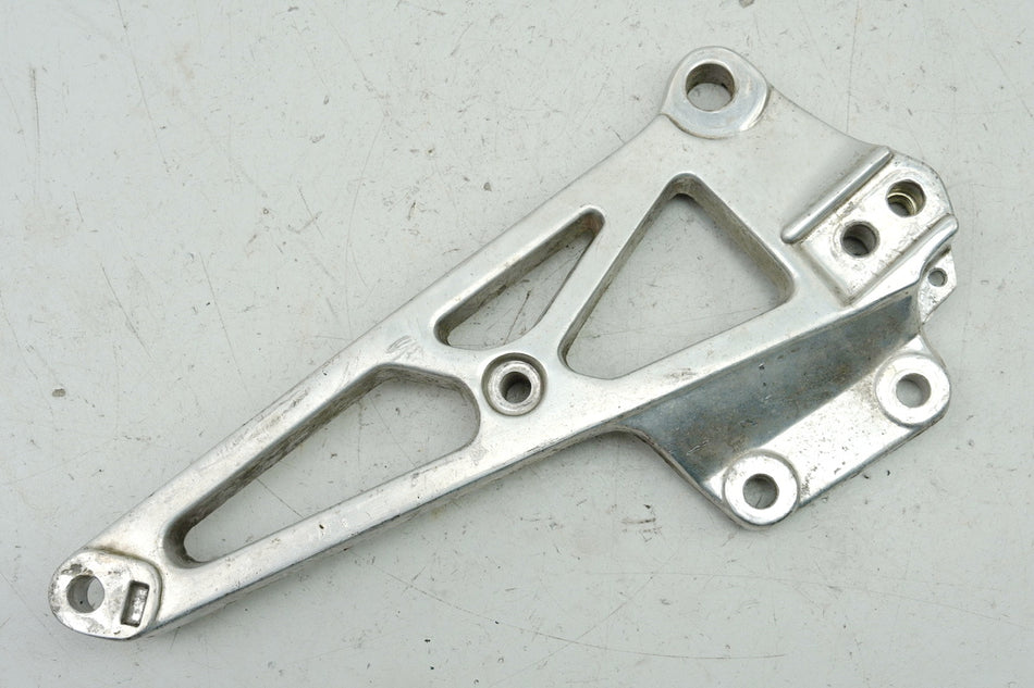 HONDA CB 450 N PC14 Fußrastenplatte rechts Halter Fußraste Fußrastenträger