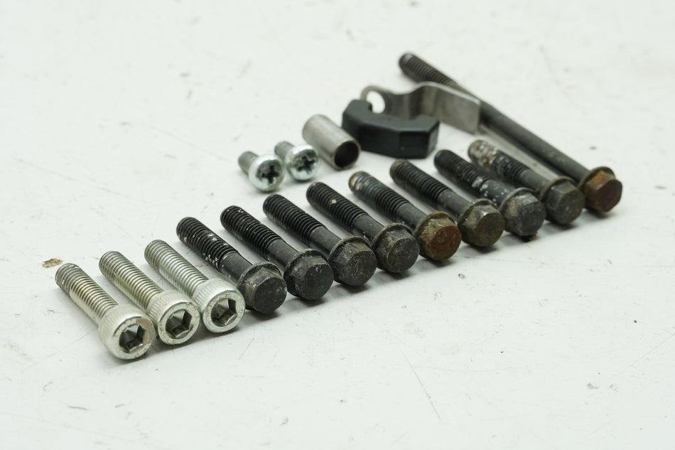 KAWASAKI NINJA 250 R EX250K Schrauben für Limadeckel Motordeckel Stator