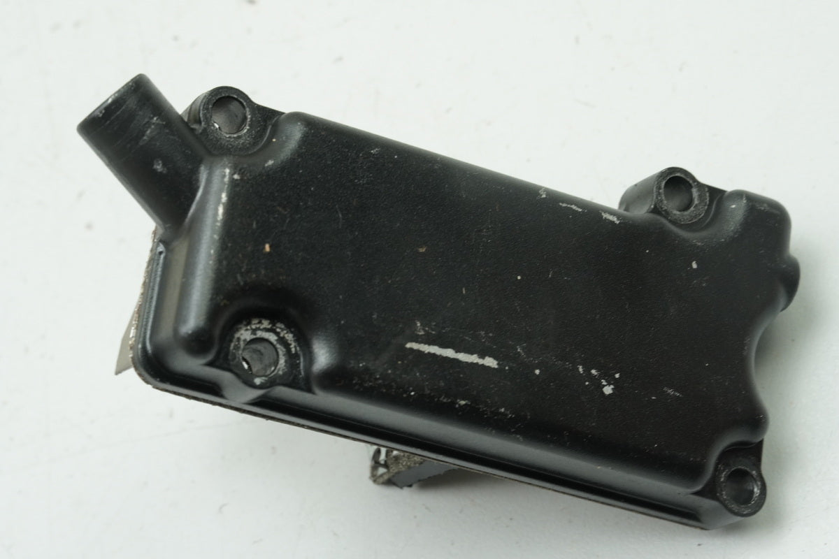 KAWASAKI ZRX 1100 ZRT10C Engine Cover Housing Ventilation Cover Engine 14070-1086
