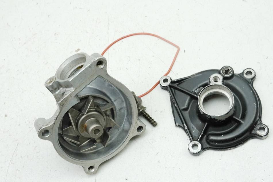 KAWASAKI ZRX 1100 ZRT10C Bomba de agua (para motor) Water Pump 49044-1080