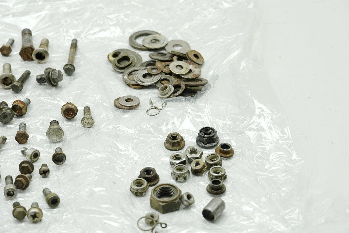 YAMAHA YZ 426 F 5BE Screws & Small Parts