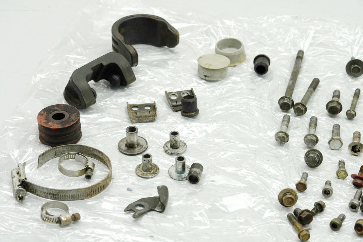 YAMAHA YZ 426 F 5BE Screws & Small Parts