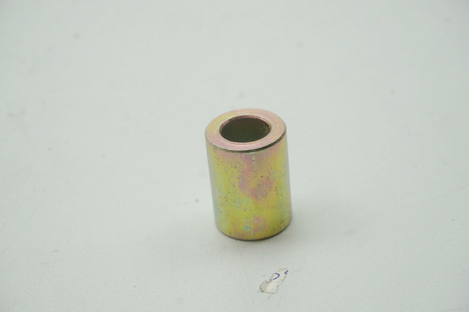 Yamaha Hülse Distanz Halter Abstandshalter Fußraste original 90387-107A7 - NEU