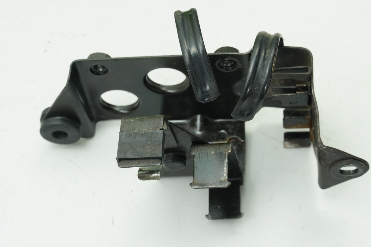 HONDA GL 500 PC02 SILVER WING Bracket II Voltage Regulator Holding Plate Regulator Carrier