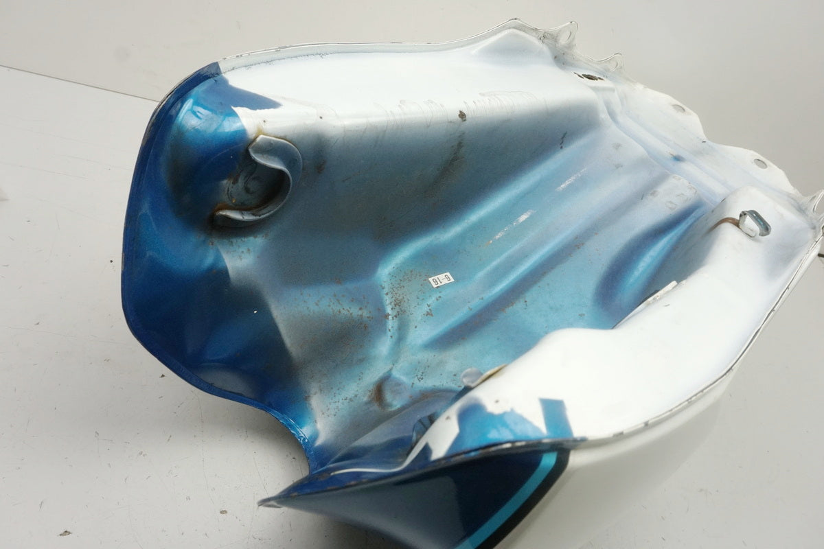 SUZUKI GSX 550 ES GN71D Tank Benzintank Fuel 1982-1988