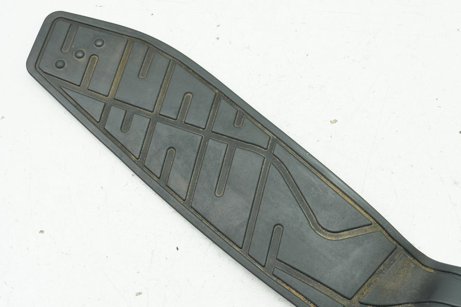KYMCO XCiting 500 i RFBT70040 Trittgummi links Gummimatte auf Trittbrett