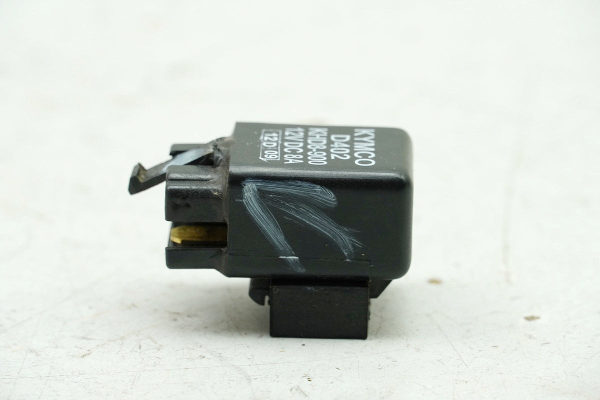 KYMCO DOWNTOWN 300 i ABS RFBV200 Relé de trabajo 12V 8A D402 KHD8-900