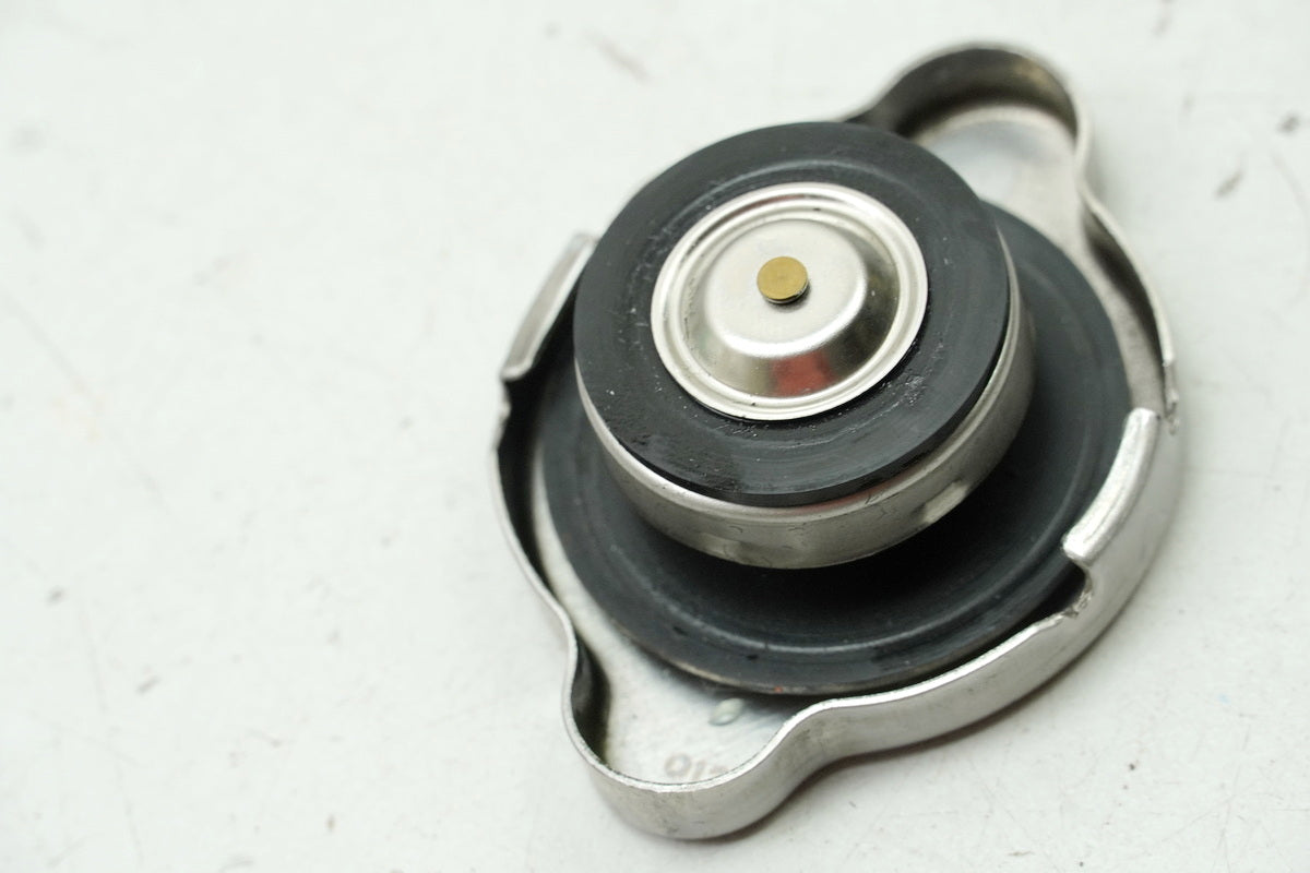 HONDA CBF 1000 FA SC64 Tapón del radiador Tapa del radiador Cierre Cubierta