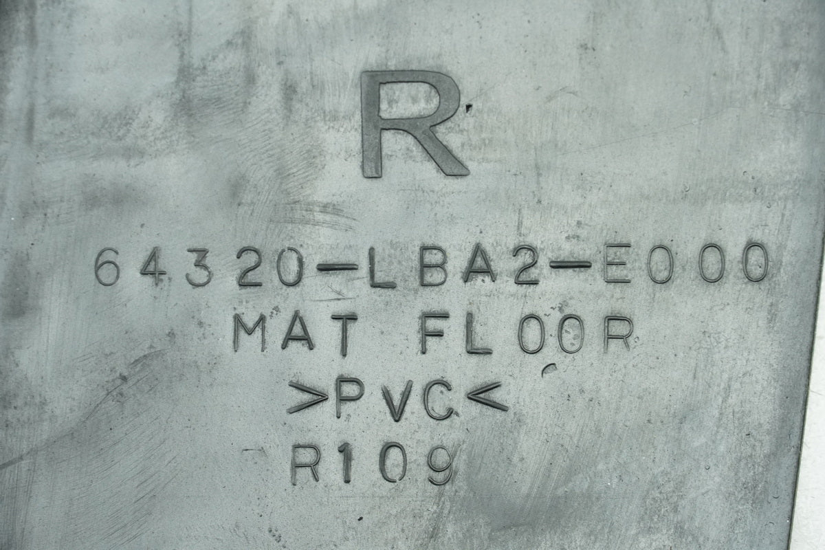 KYMCO XCiting 500 i RFBT70040 Floorboard Rubber Mat Right