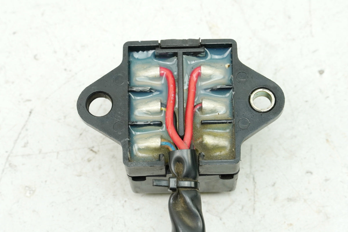 HONDA CB 450 N PC14 Fuse Box Fuses