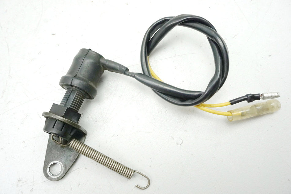 YAMAHA XV 750 4PW VIRAGO Interruptor de luz de freno trasero