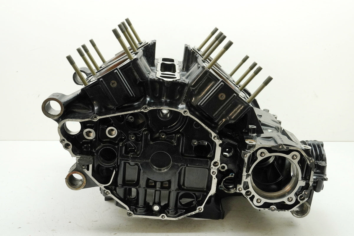 YAMAHA VMX-12 VMAX 1200 2WE Engine Housing Crankcase (for engine)